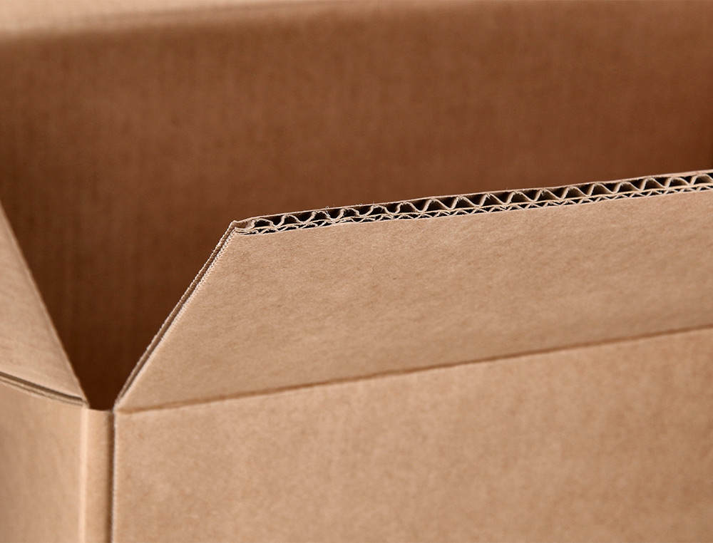 CAJA PARA EMBALAR Q-CONNECT AMERICANA CON FONDO AUTOMATICOY ASAS CARTON CANAL SIMPLE 5 MM COLOR KRAFT 500X400X300 MM